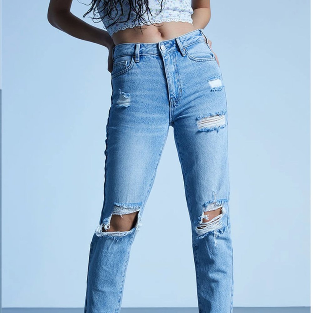 Pacsun Ripped Straight Leg Jeans Medium Wash